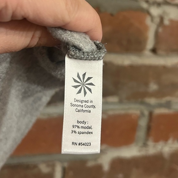 Athleta Gray V-Neck Sporty Tee Dress Size Small - Picture 5 of 7